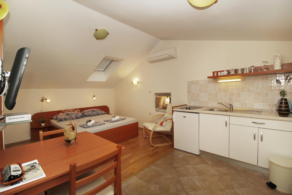 Apartments Caralipeo มาคาร์สกา ภายนอก รูปภาพ